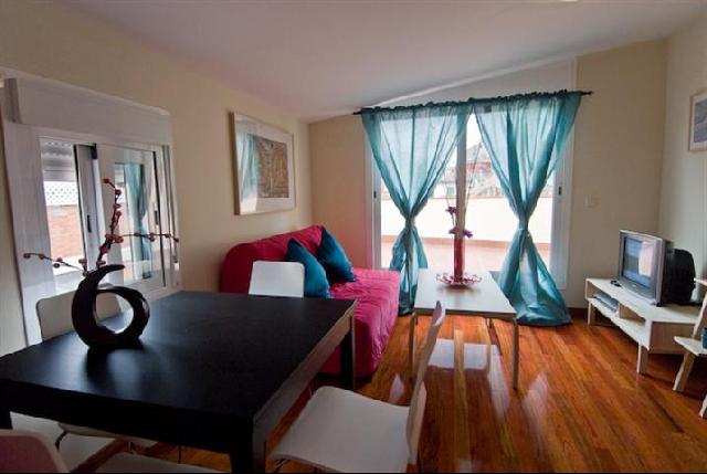 Click here to see this great Madrid Apartment Hot Deal!