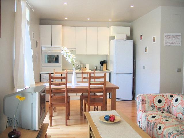 Click here to see this great Madrid Apartment Hot Deal!