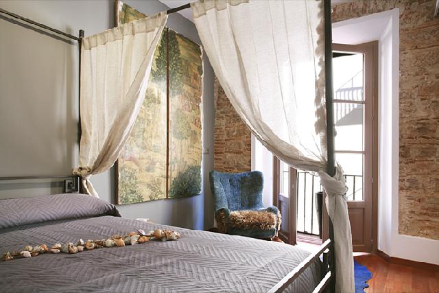 Choose Loving Apartments for Extra Space and Better Value. Choose Loving Apartments for Extra Space and Better Value.