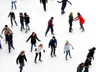 Barcelona Considers Ice Skating Rink - Travellers to Barcelona this Christmas may want to bring their ice skates. Barcelona Considers Ice Skating Rink - Travellers to Barcelona this Christmas may want to bring their ice skates.