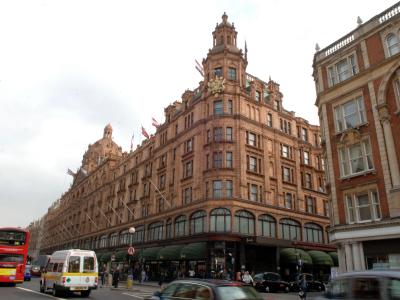 Thomas Keller brings Laundry to London - California's answer to Heston Blumenthal is coming to London. Thomas Keller brings Laundry to London - California's answer to Heston Blumenthal is coming to London.