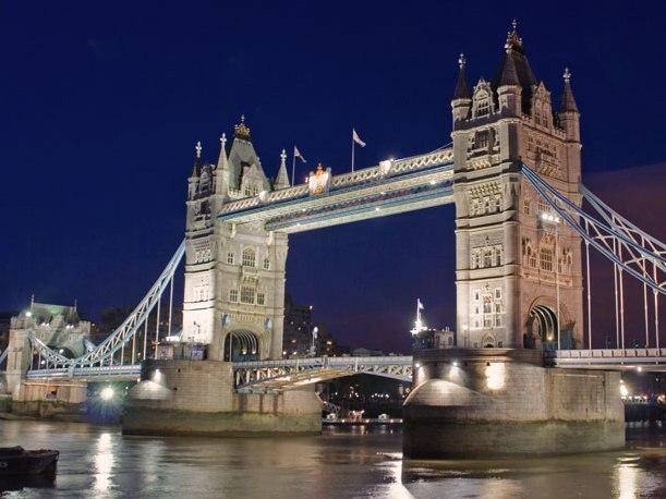 The Iconic Gothic Bridge Over the Thames
