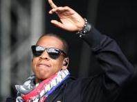 Jay-Z and Ashley Cole to Launch London Restaurant - Rapper Jay-Z and footballer Ashley Cole are to open an American-themed restaurant and bar in London. Jay-Z and Ashley Cole to Launch London Restaurant - Rapper Jay-Z and footballer Ashley Cole are to open an American-themed restaurant and bar in London.